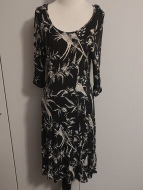 Sunny Girl Black & White Bird Print Long Sleeve Scoop Dress